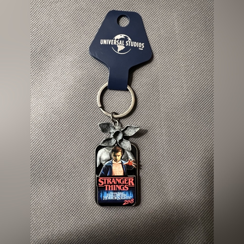 Stranger Things Key Chain NWT Limited Edition and RARE - Picture 2 of 3